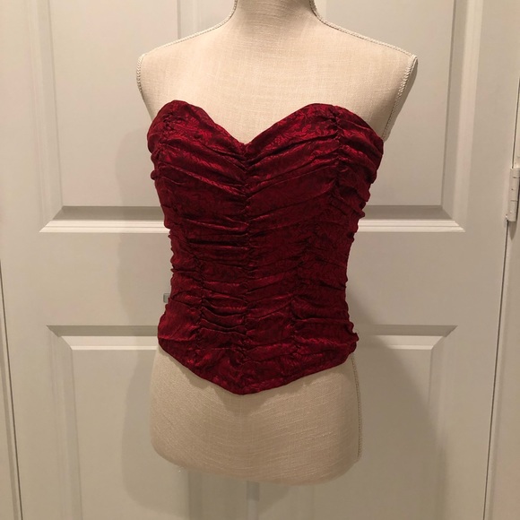 Jeune Europe Red Vintage Corset - Picture 2 of 15